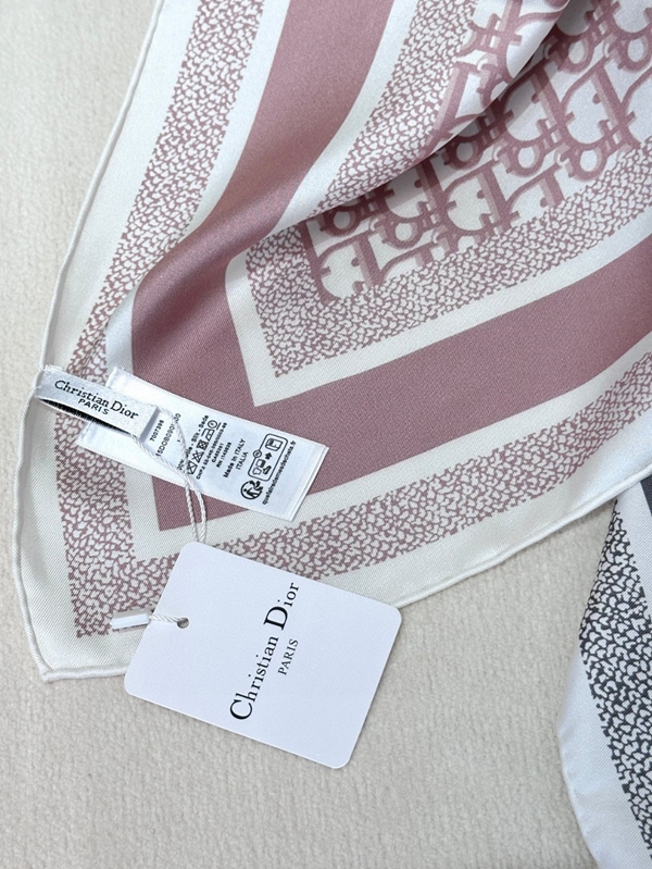 ブランドマフラー着用イメージ